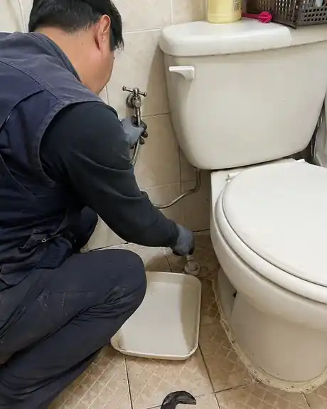 변기교체 작업 현장
